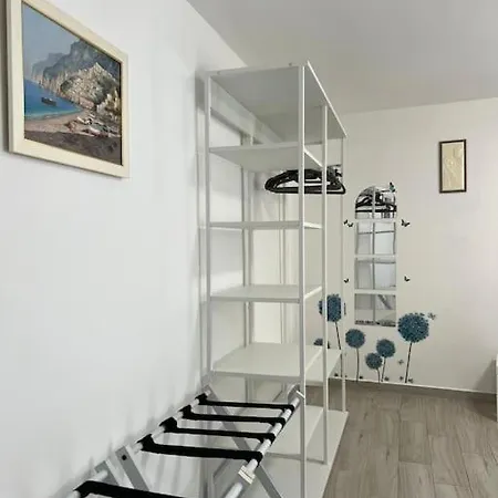 Nest - In *